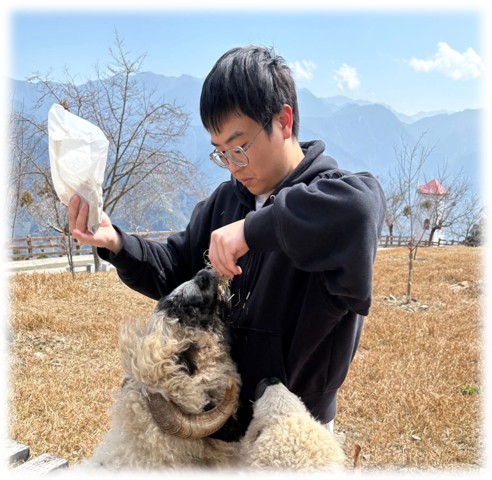 謝竣博 
